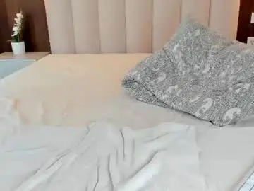 Chaturbate Watch Live Sex Cams of saradiamond01