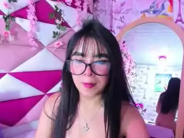 Chaturbate Best live sex cam show of lexy_petite_