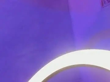 Chaturbate Live Porn of naomy_tay1