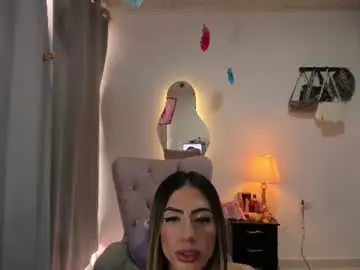 Chaturbate Watch Live Sex Cams of paris_angelx