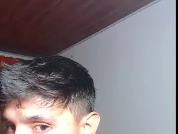 Chaturbate Free Porn Cam of rowanboy23