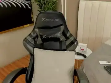 Chaturbate Live Sex of skyylee_