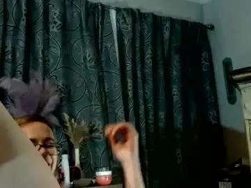 Chaturbate Adult Webcam of 2isgoodbut3isbetter