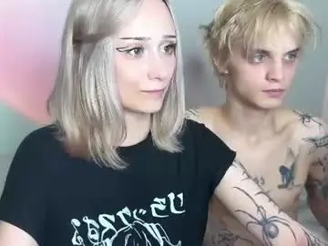 Chaturbate Live Sex Cam of miaside