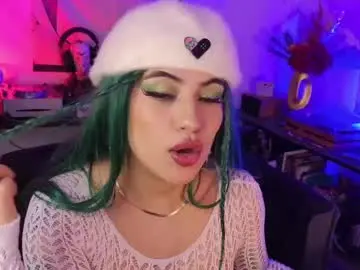 Chaturbate Live Sex Cam of holyeva