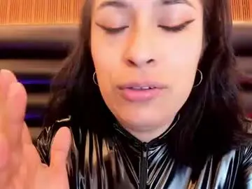 Chaturbate Free Porn Cam of roxanne_han2