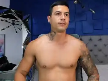 Chaturbate Nude Webcam of andres_clark