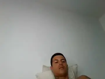 Chaturbate Live Sex of andres_clark