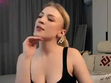 Chaturbate Live Sex Cam of reversetypolly