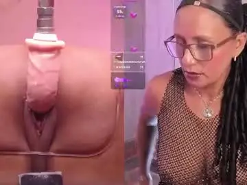 Chaturbate Live Sex Cam of victorianoir_
