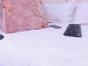 Chaturbate Live Sex Cam of angel__stone