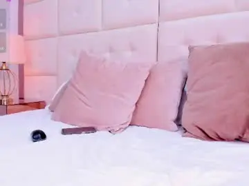 Chaturbate Live Sex Cam of angel__stone