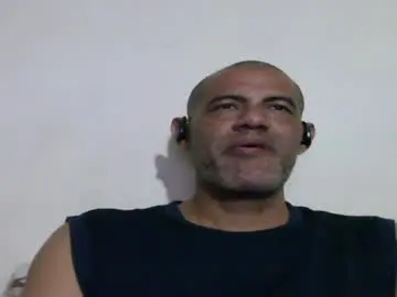 Chaturbate Nude Webcam of retlam37