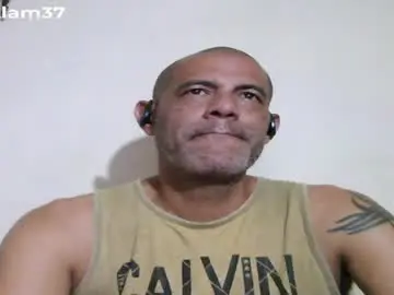 Chaturbate Watch Live Sex Cams of retlam37