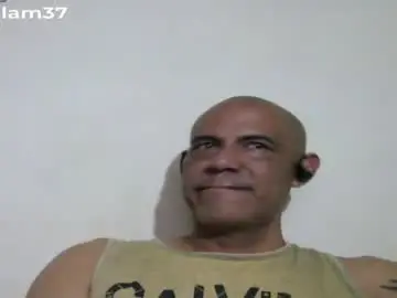 Chaturbate Watch Live Sex Cams of retlam37