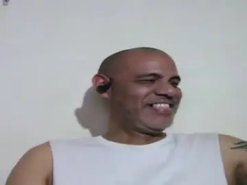 Chaturbate Live Sex Cam of retlam37