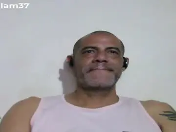 Chaturbate Live Porn of retlam37