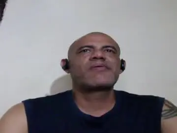 Chaturbate Watch Live Sex Cams of retlam37