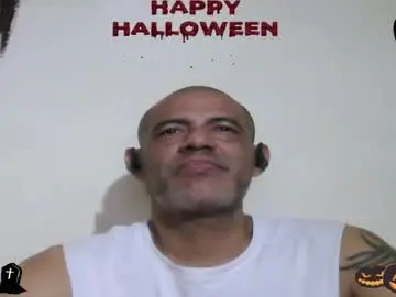 Chaturbate Watch Live Sex Cams of retlam37
