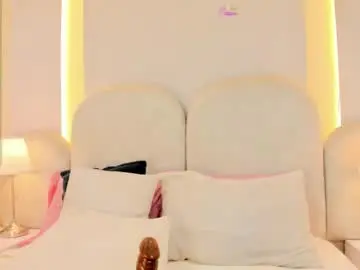 Chaturbate Live Sex Cam of salomebell