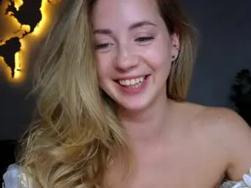 Chaturbate Free Live Porn of emmi_rosee