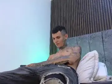 Chaturbate Best live sex cam show of paulo527