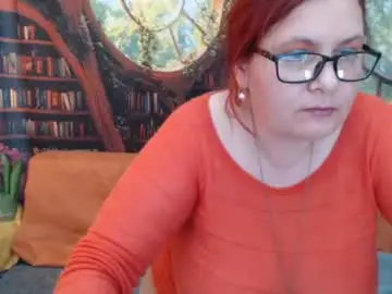 Chaturbate Free Porn Cam of dyannelovee