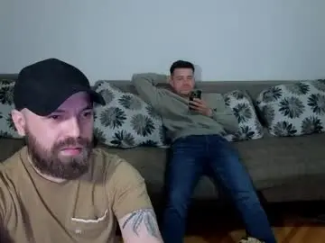 Chaturbate Live Sex Cam of johnnylove21