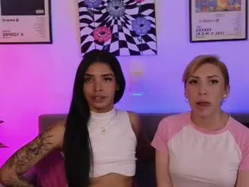 Chaturbate Free Porn Cam of violettgrey_