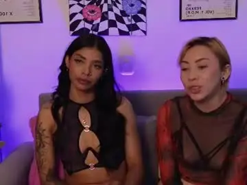 Chaturbate Nude Webcam of violettgrey_