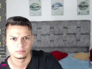 Chaturbate Best live sex cam show of axcel_boy