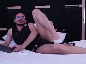 Chaturbate Adult Webcams of thomasmontiel