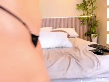 Chaturbate Best live sex cam show of cloeharp