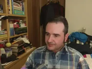 Chaturbate Live Sex Cam of curiosillo1983