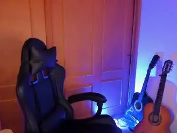 Chaturbate Sex Cam of den_shatw_