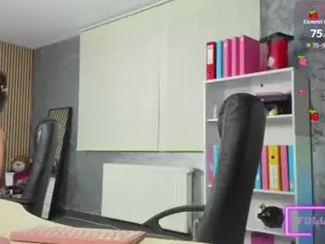 Chaturbate Watch Live Sex Cams of evanoellex