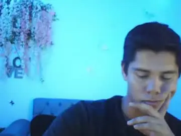 Chaturbate Watch Live Sex Cams of klars_mood