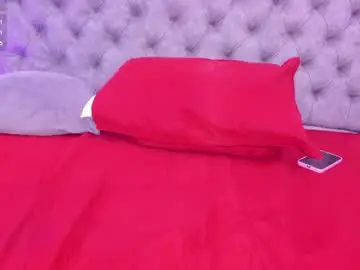 Chaturbate Live Sex Cam of sofia_girl_