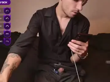 Chaturbate Live Sex Cam of jackdesfeux