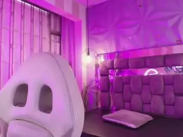 Chaturbate Live Porn of queen_perla_