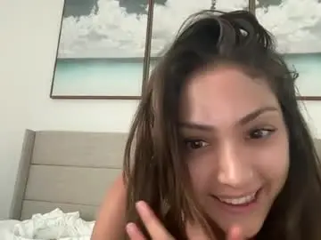 Chaturbate Best live sex cam show of sofiuhhh