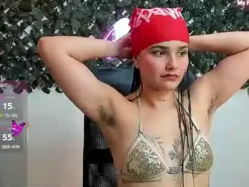 Chaturbate Live Sex Cam of destinyhills_