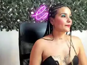 Chaturbate Live Porn of destinyhills_
