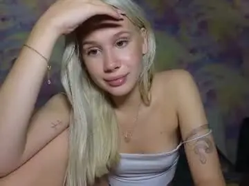 Chaturbate Live Sex Cam of hailey_would