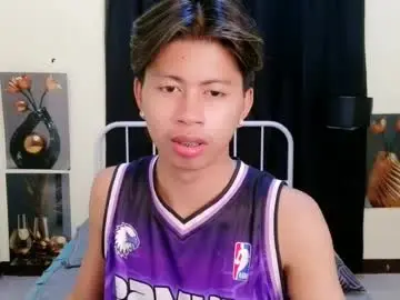 Chaturbate Free Live Porn of hugecockcum69