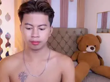Chaturbate Free Live Porn of hugecockcum69