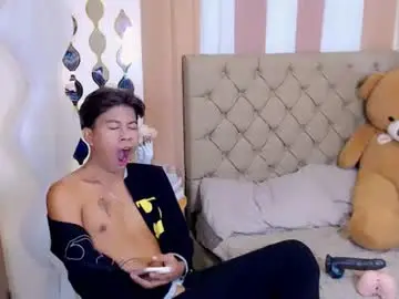 Chaturbate Private Sex Chat of hugecockcum69