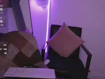 Chaturbate Live Sex Cam of maya_blake