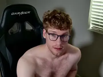 Chaturbate Free Porn Cam of blueeyedtallguy