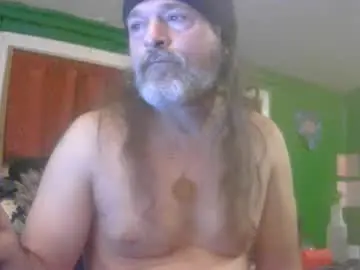 Chaturbate Live Sex Cam of hippiedad333